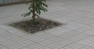 Качественная тротуарная плитка серого цвета в Отрадном в октябре
