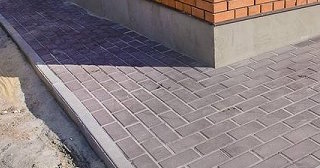 Укладка плитки на отмостку: Цена от 870 руб. в Отрадном от ТротуарнаяПлитка