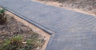 Укладка тротуарной плитки на основание в Отрадном в октябре