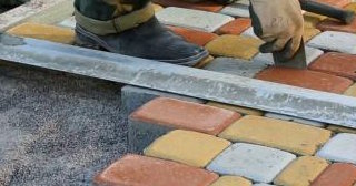 Укладка клинкерной брусчатки в Отрадном: цена от 870 руб. за м2