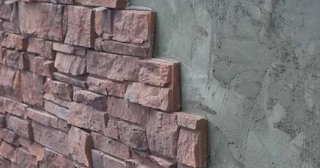 Качественная отделка цоколя фундамента снаружи в Отрадном в октябре