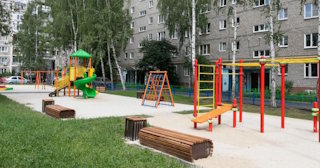 Благоустройство детской площадки во дворе от 2065 руб. в Отрадном